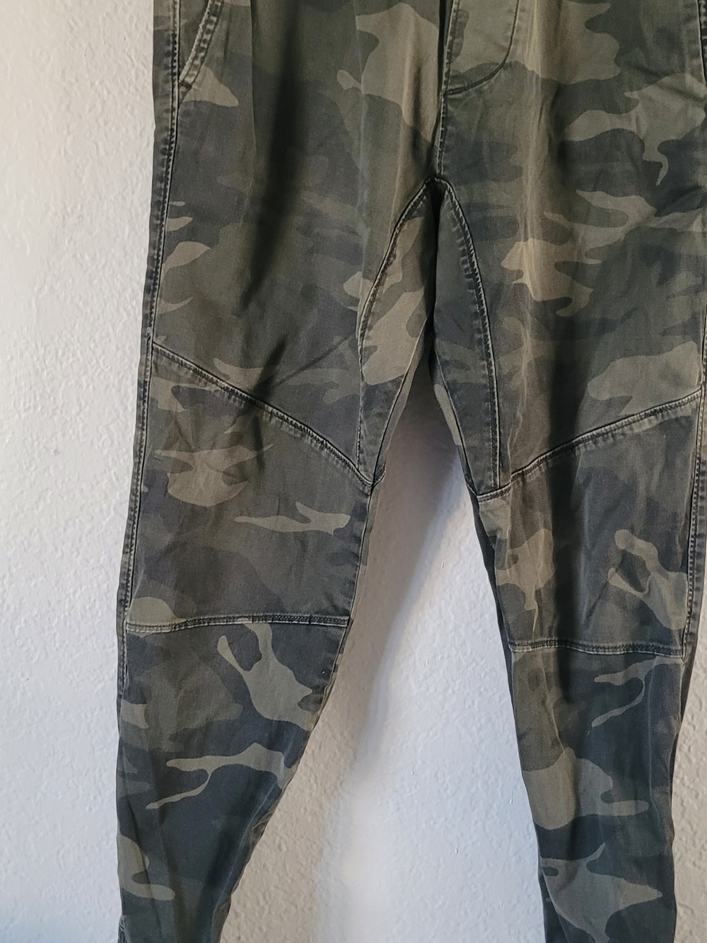 Hollister Camo Twill Cargo Joggers Green & Gray Size Small